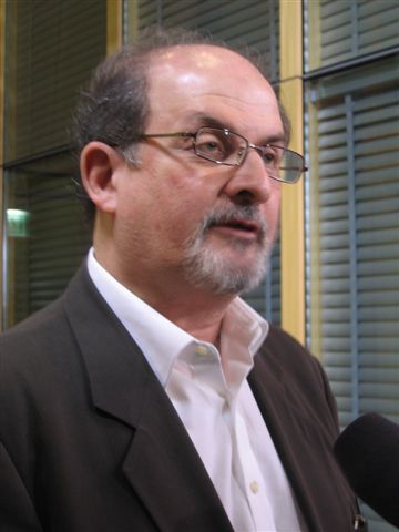 Scriitorul Salman Rushdie (c) eMM.ro