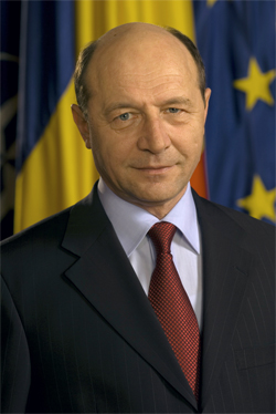 FOTO: Traian Basescu (c) presidency.ro