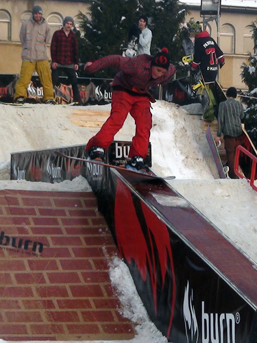 Burn the Streets (c) eMM.ro