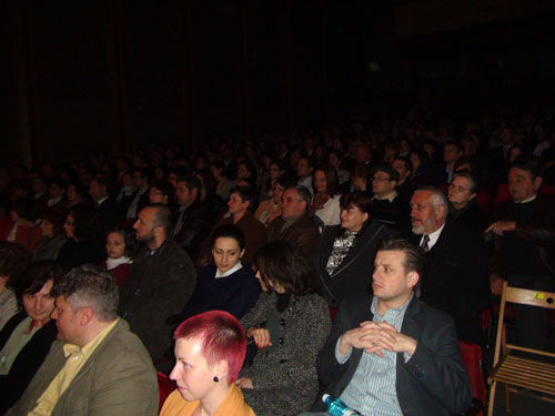 Foto: spectatori concert (c) eMaramures.ro