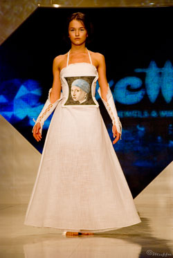 Foto Cristina Chereches - Bucharest Fashion Week 2010 (c) Muffa