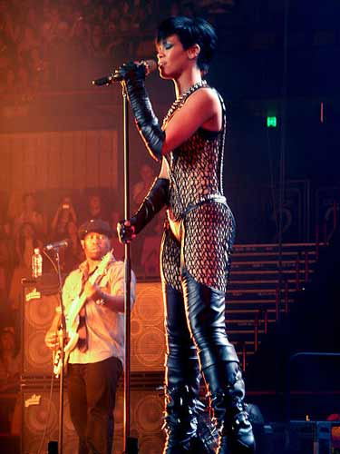 Rihanna in concert (c) wikipedia.org