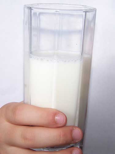 Paharul cu lapte (c) sxc.hu