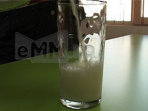 Foto: lapte stricat (c) eMaramures.ro