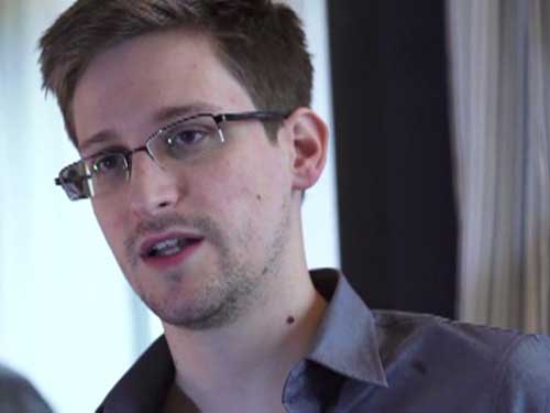Edward Snowden (c)pt.ro
