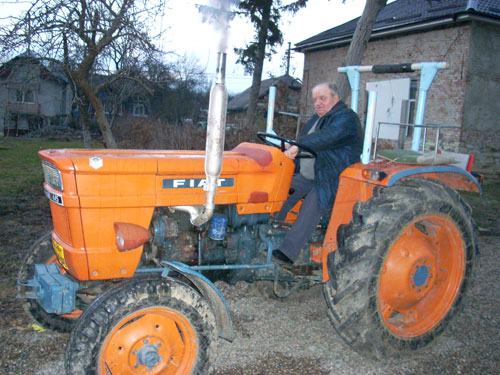 Foto tractorist (c) eMaramures.ro