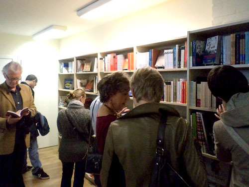 Foto: Bruxelles - librarie romaneasca