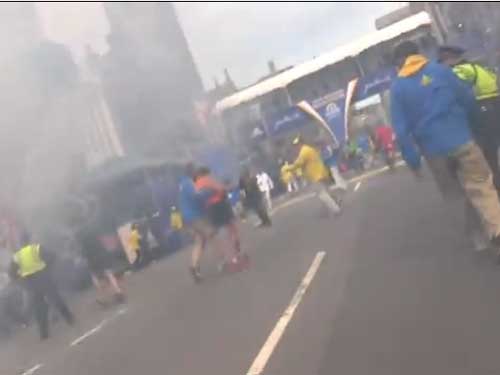 Explozii la maratonul din Boston - youtube.com