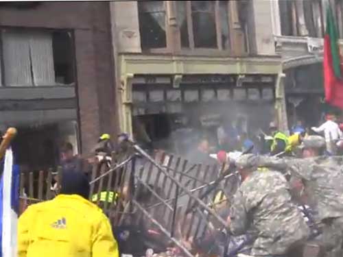 Explozii la Maratonul din Boston - youtube.com