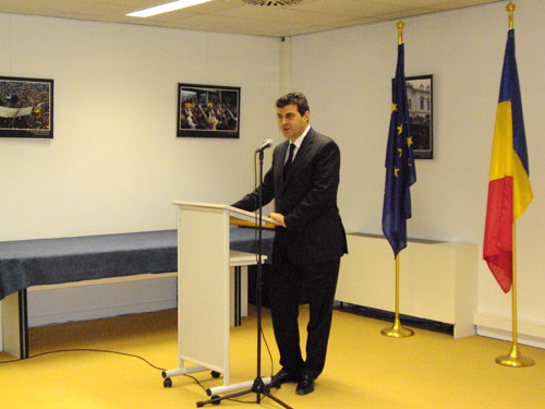 FOTO: Mihnea Motoc, ambasadorul Romaniei la Bruxelles (c) eMM.ro