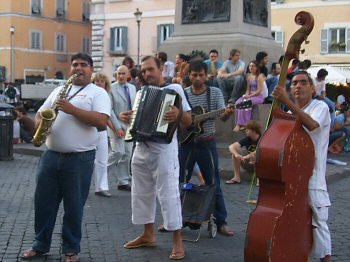 Italia imigranti