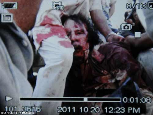 Cadavrul lui Muammar Kadhafi