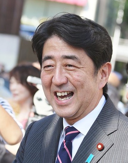 Premierul japonez Abe Shinzo (c) wikipedia.org