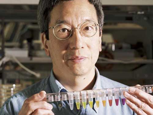 Foto Roger Tsien - cercetator laureat cu premiul Nobel