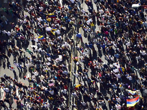 Protest Venezuela (c) bloomberg.com
