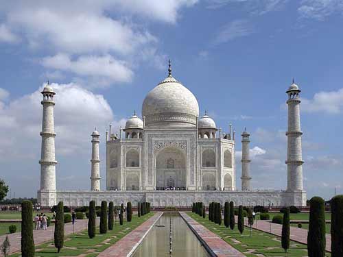 Taj Mahal - wikipedia.org
