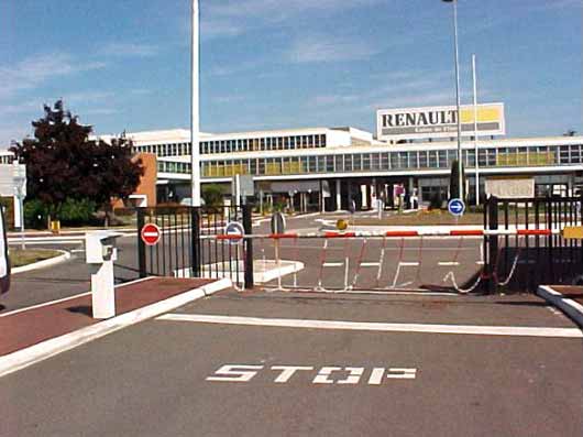 Foto fabrica Renault