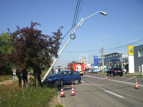 Accident Baia Mare, Independetei, 19 iunie 2009 (c) eMaramures.ro