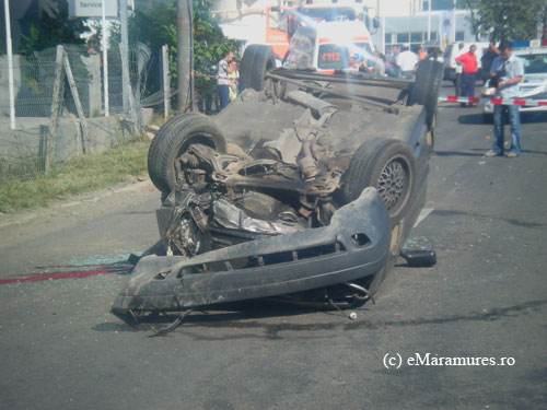 FOTO: Accident mortal Baia Mare, bdul Independentei, 15 septembrie 2009 (c) eMaramures.ro