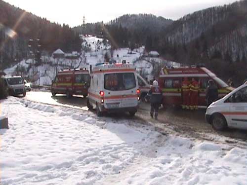 Foto accident microbuz cavnic Roata (c) eMaramures.ro