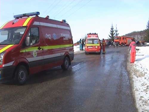 Foto accident microbuz cavnic Roata (c) eMaramures.ro