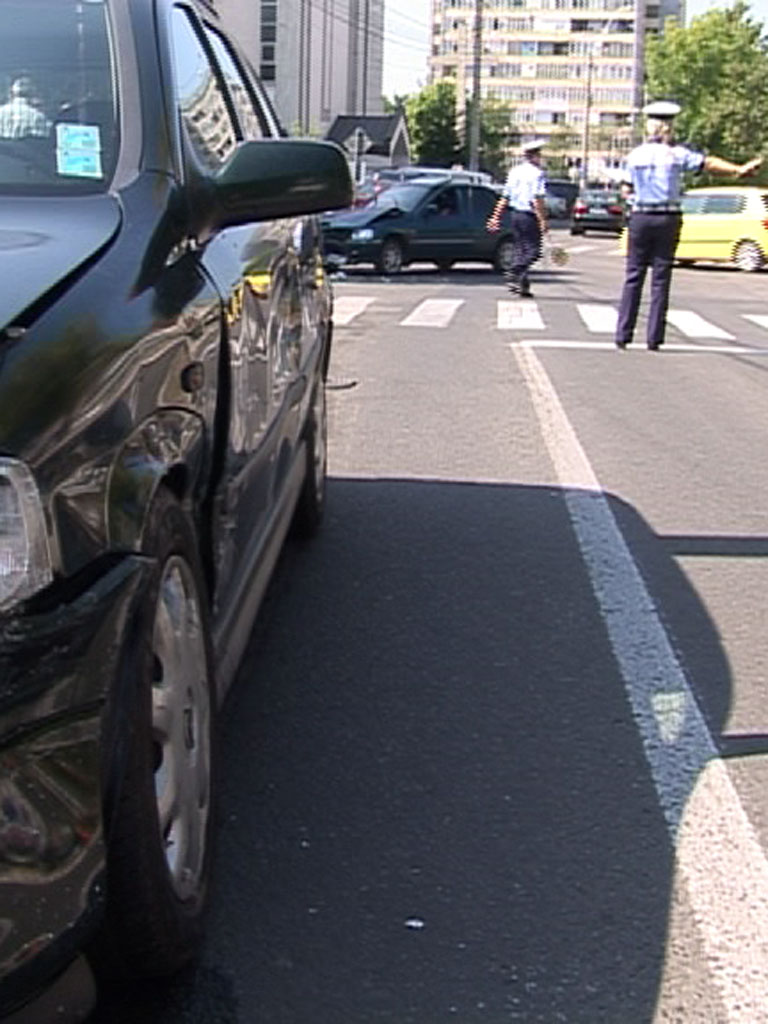 Foto: accident intersectie - Baia Mare (c) eMaramures.ro