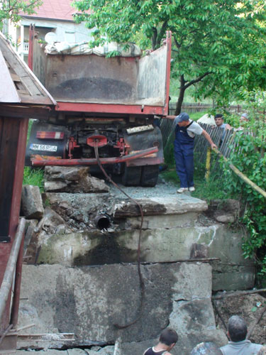 Foto: accident camion - pod Cavnic (C) eMaramures.ro