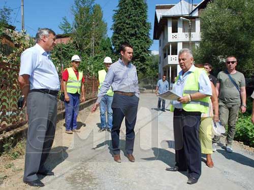 Prereceptie in cartierul Valea Borcutului (c) eMM.ro