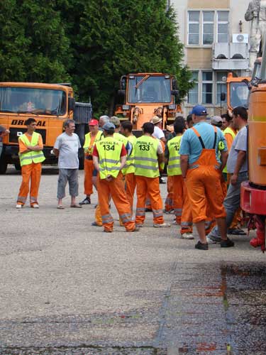 Angajati ai firmei Drusal (c) eMM.ro