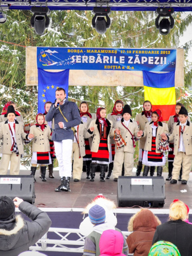 Foto: Serbarile Zapezii 2012 - Borsa