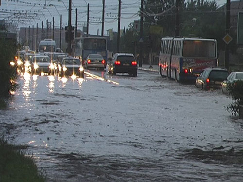 Vreme rea si inundatii