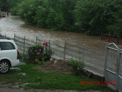Foto inundatii Manau (c) eMM.ro