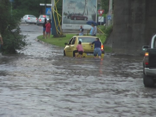 Foto Baia Mare - inundatii 11 iulie 2010 (c) eMaramures.ro