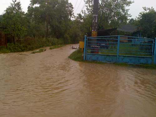 Foto inundatii Unguras