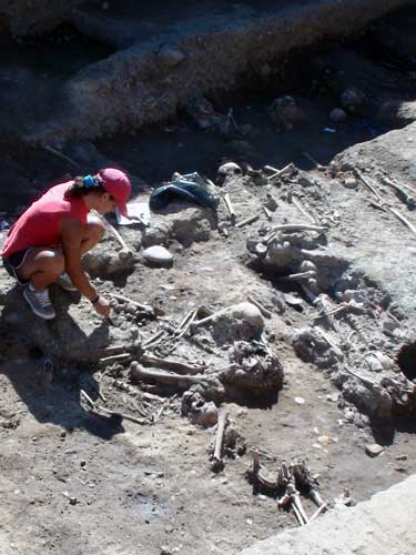 Foto: arheologie - Piata Cetatii Baia Mare - sapaturi (c) eMaramures.ro