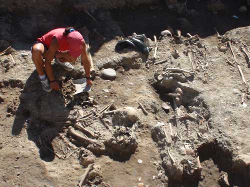 Foto: arheologie - Piata Cetatii Baia Mare - sapaturi (c) eMaramures.ro