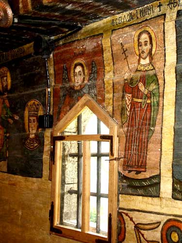 Foto Biserica de lemn Unesco din Desesti - Maramures (c) Lucian Petru Goja