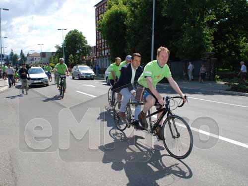 Turul Romaniei in tandem cu un ciclist nevazator (c) eMM.ro