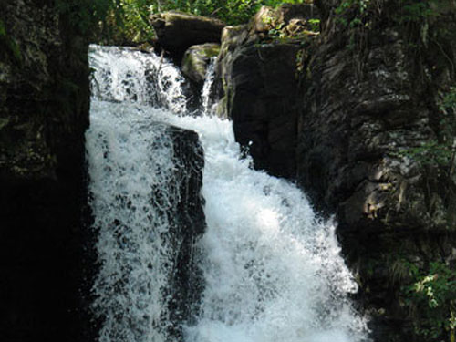 Foto cascada Sipot (c) Petru Goja