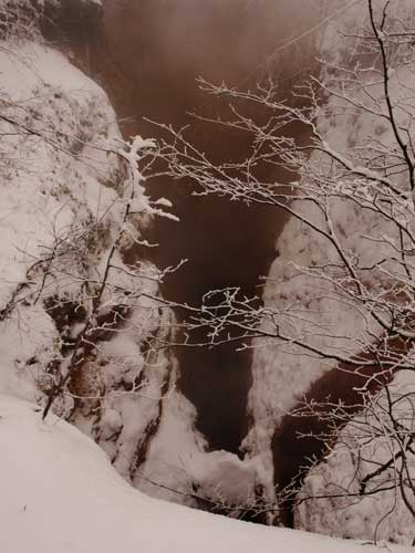 Foto Drumul spre dantescul Infern (c) Petru Goja