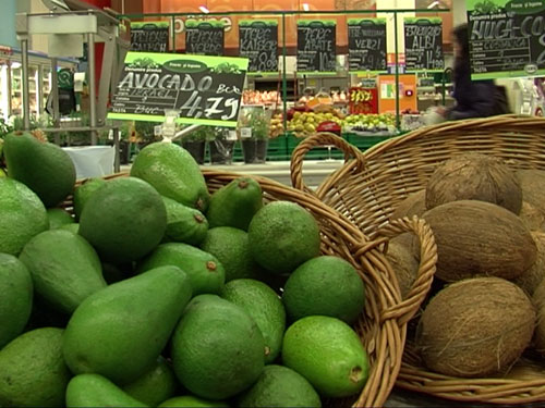 Foto: Fructe supermarket (c) eMaramures.ro