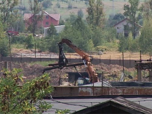 Foto: demolare Cuprom Baia Mare (c) eMaramures.ro