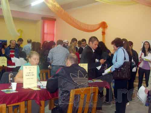 Foto: Bursa locurilor de munca Baia Mare (c) eMaramures.ro