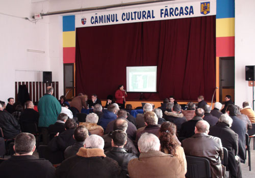 Dezbatere Farcasa (c) eMM.ro