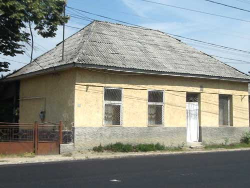 Casa in care a locuit suspectul (c) eMM.ro
