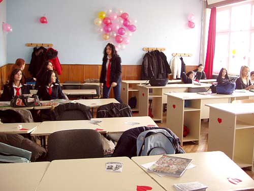 Foto sala clasa Colegiul Mihai Eminescu Baia Mare (c) eMaramures.ro