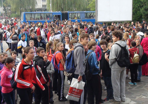 Voluntari Let's do it, Romania! (c) eMM.ro