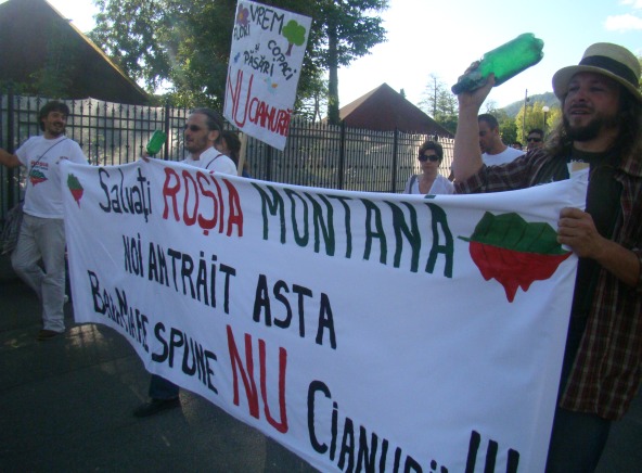 protest baia mare rosia montana eMM.ro 