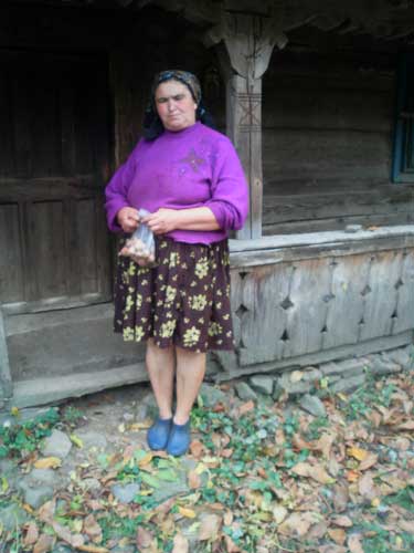 Foto Maria Tiron - Breb - Maramures, vecina printului Charles (c) eMaramures.ro