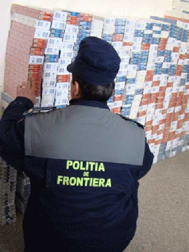 Foto: contrabanda cu tigari (C) Politia de frontiera